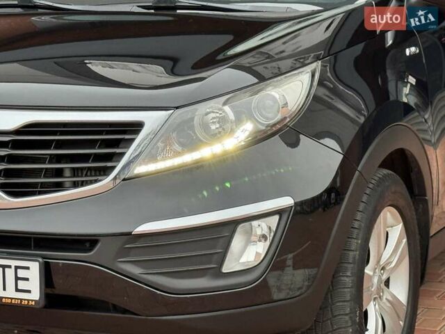 Черный Киа Sportage, объемом двигателя 2 л и пробегом 180 тыс. км за 13300 $, фото 19 на Automoto.ua