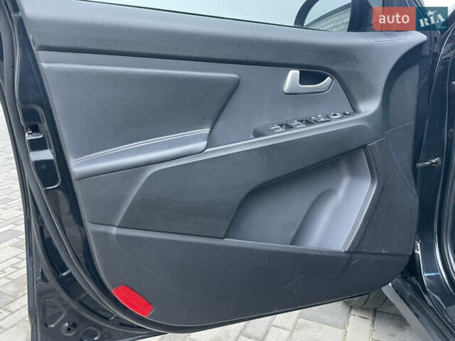 Черный Киа Sportage, объемом двигателя 1.99 л и пробегом 329 тыс. км за 13300 $, фото 29 на Automoto.ua