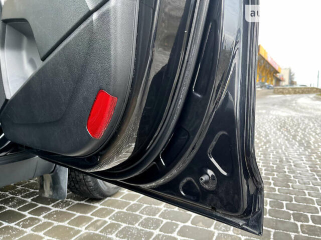 Черный Киа Sportage, объемом двигателя 1.69 л и пробегом 201 тыс. км за 12500 $, фото 12 на Automoto.ua