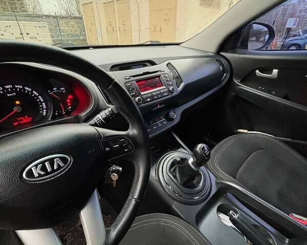 Чорний Кіа Sportage, об'ємом двигуна 1.69 л та пробігом 144 тис. км за 11200 $, фото 9 на Automoto.ua