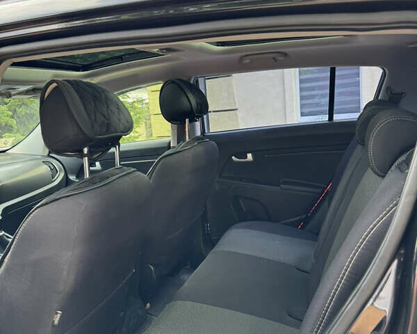 Чорний Кіа Sportage, об'ємом двигуна 1.7 л та пробігом 219 тис. км за 11200 $, фото 14 на Automoto.ua