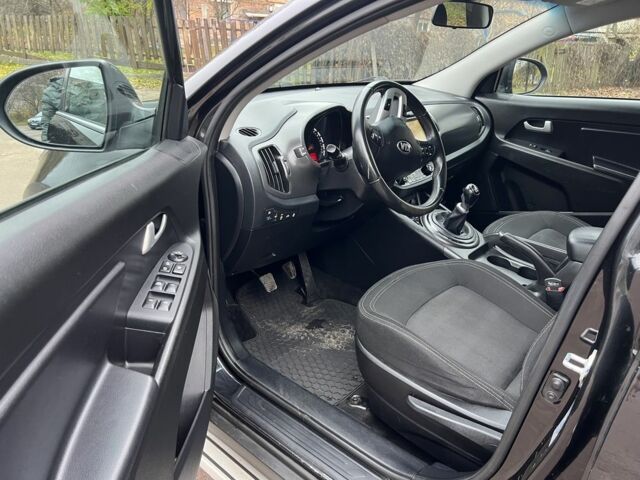 Черный Киа Sportage, объемом двигателя 1.6 л и пробегом 185 тыс. км за 11700 $, фото 17 на Automoto.ua