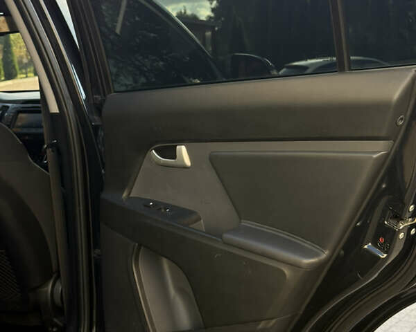 Черный Киа Sportage, объемом двигателя 1.59 л и пробегом 266 тыс. км за 10850 $, фото 27 на Automoto.ua