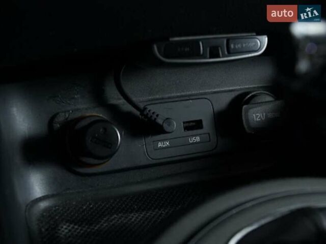 Черный Киа Sportage, объемом двигателя 2 л и пробегом 183 тыс. км за 16100 $, фото 15 на Automoto.ua