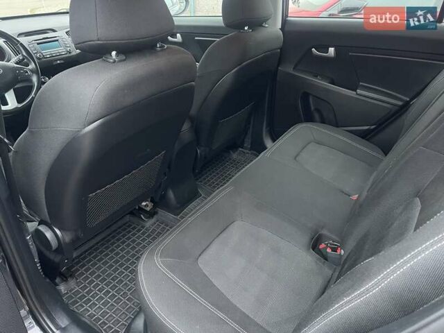 Чорний Кіа Sportage, об'ємом двигуна 1.69 л та пробігом 99 тис. км за 13600 $, фото 19 на Automoto.ua