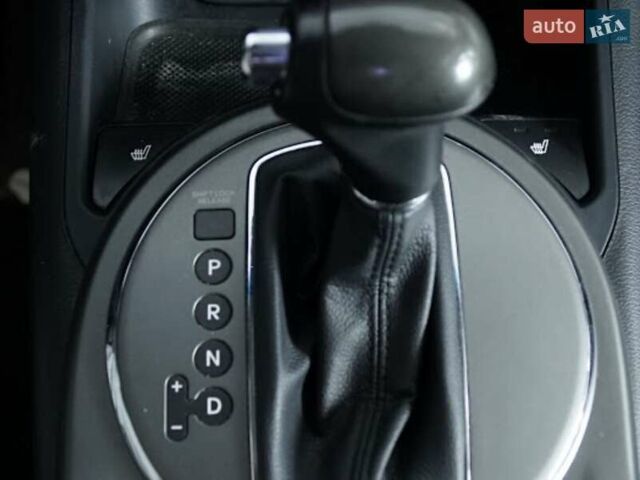 Черный Киа Sportage, объемом двигателя 2 л и пробегом 183 тыс. км за 16100 $, фото 14 на Automoto.ua