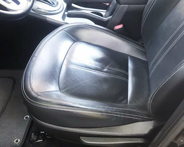 Чорний Кіа Sportage, об'ємом двигуна 0 л та пробігом 243 тис. км за 14700 $, фото 10 на Automoto.ua