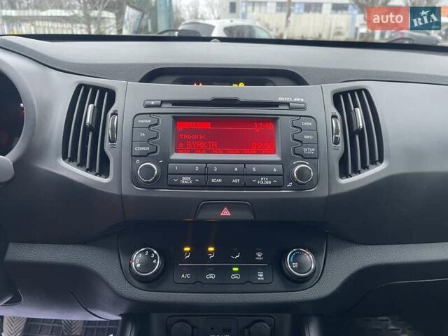 Чорний Кіа Sportage, об'ємом двигуна 1.69 л та пробігом 99 тис. км за 13600 $, фото 11 на Automoto.ua