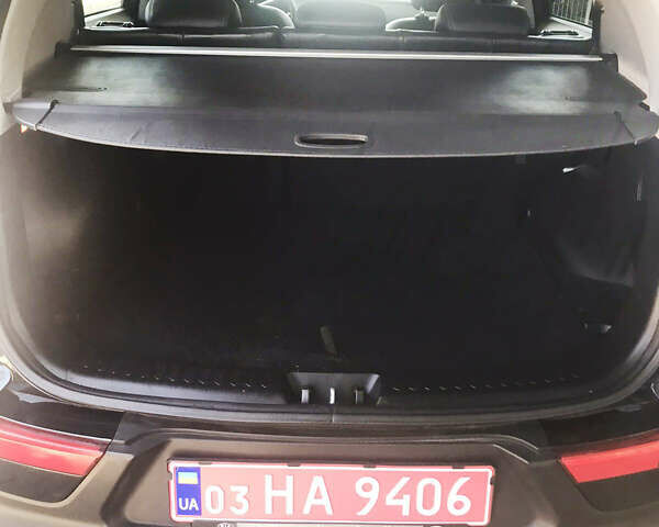 Чорний Кіа Sportage, об'ємом двигуна 0 л та пробігом 243 тис. км за 14700 $, фото 4 на Automoto.ua