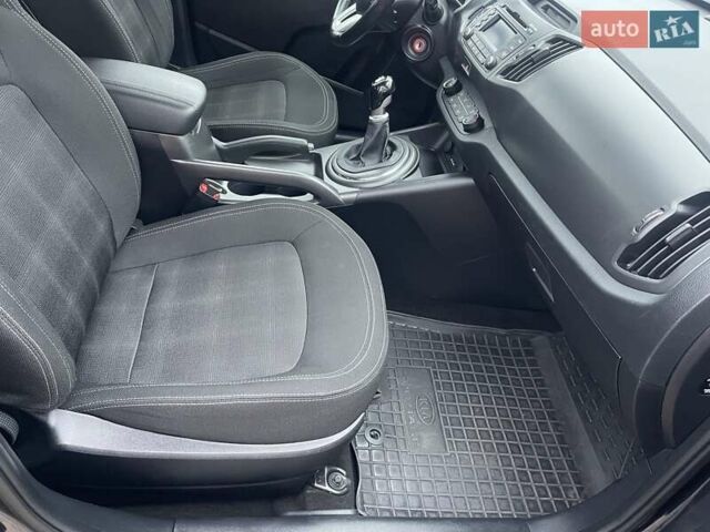 Чорний Кіа Sportage, об'ємом двигуна 1.69 л та пробігом 99 тис. км за 13600 $, фото 21 на Automoto.ua