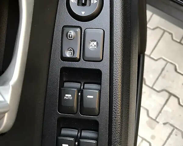 Черный Киа Sportage, объемом двигателя 2 л и пробегом 161 тыс. км за 12700 $, фото 19 на Automoto.ua