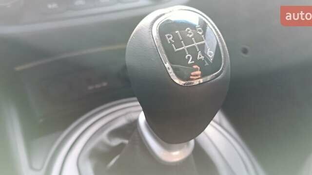 Черный Киа Sportage, объемом двигателя 1.7 л и пробегом 130 тыс. км за 13600 $, фото 19 на Automoto.ua