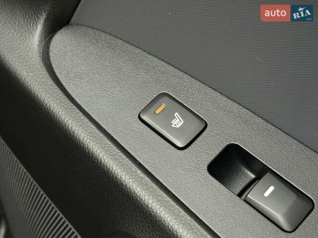 Чорний Кіа Sportage, об'ємом двигуна 2 л та пробігом 225 тис. км за 14500 $, фото 45 на Automoto.ua