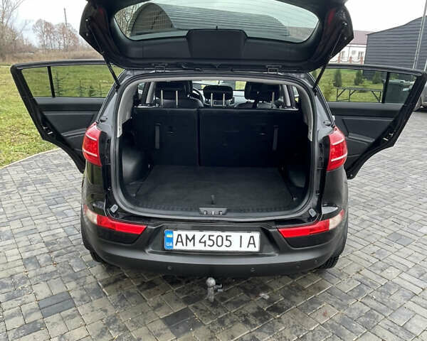 Черный Киа Sportage, объемом двигателя 1.6 л и пробегом 198 тыс. км за 12600 $, фото 5 на Automoto.ua