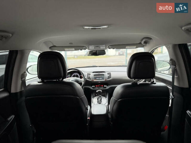 Черный Киа Sportage, объемом двигателя 2 л и пробегом 197 тыс. км за 15499 $, фото 26 на Automoto.ua