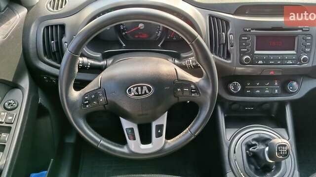 Черный Киа Sportage, объемом двигателя 1.7 л и пробегом 130 тыс. км за 13600 $, фото 17 на Automoto.ua