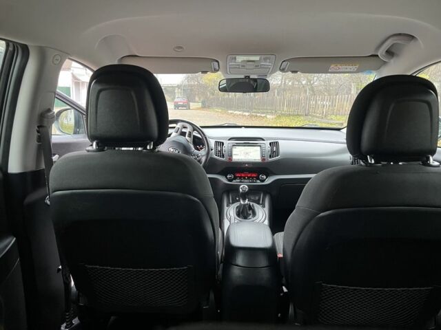 Черный Киа Sportage, объемом двигателя 1.6 л и пробегом 185 тыс. км за 11700 $, фото 16 на Automoto.ua