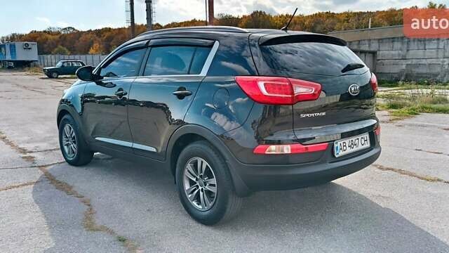 Черный Киа Sportage, объемом двигателя 1.7 л и пробегом 130 тыс. км за 13600 $, фото 4 на Automoto.ua