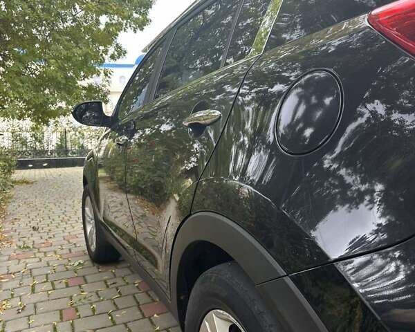 Чорний Кіа Sportage, об'ємом двигуна 2 л та пробігом 160 тис. км за 14500 $, фото 3 на Automoto.ua
