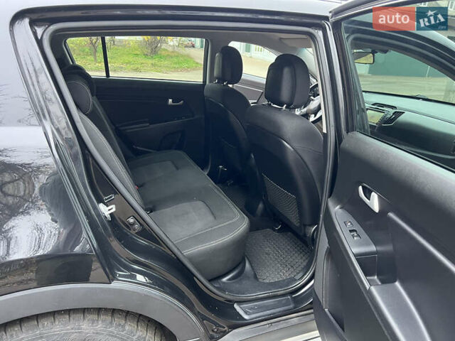 Черный Киа Sportage, объемом двигателя 1.6 л и пробегом 185 тыс. км за 11900 $, фото 24 на Automoto.ua