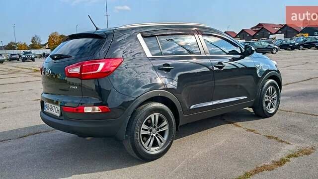 Черный Киа Sportage, объемом двигателя 1.7 л и пробегом 130 тыс. км за 13600 $, фото 7 на Automoto.ua