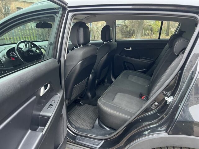 Черный Киа Sportage, объемом двигателя 1.6 л и пробегом 185 тыс. км за 11700 $, фото 14 на Automoto.ua