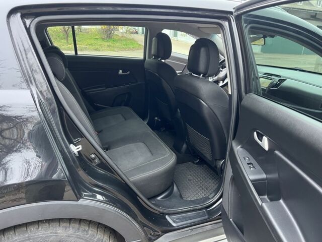 Черный Киа Sportage, объемом двигателя 1.6 л и пробегом 185 тыс. км за 11700 $, фото 22 на Automoto.ua