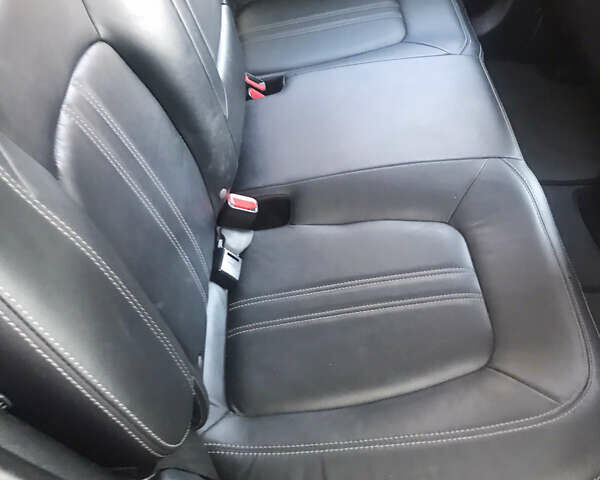 Чорний Кіа Sportage, об'ємом двигуна 0 л та пробігом 243 тис. км за 14700 $, фото 5 на Automoto.ua