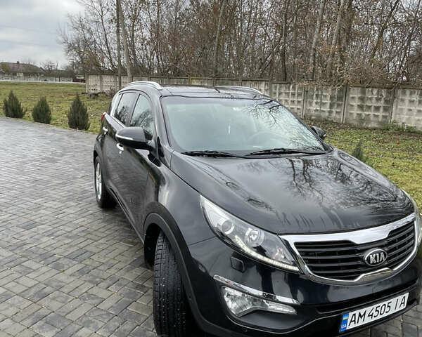 Черный Киа Sportage, объемом двигателя 1.6 л и пробегом 198 тыс. км за 12600 $, фото 2 на Automoto.ua