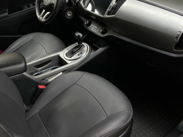 Черный Киа Sportage, объемом двигателя 2.4 л и пробегом 157 тыс. км за 11299 $, фото 6 на Automoto.ua