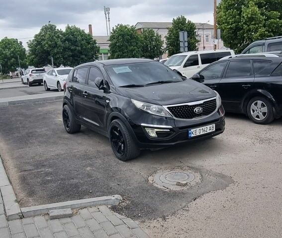 Черный Киа Sportage, объемом двигателя 2 л и пробегом 188 тыс. км за 14000 $, фото 1 на Automoto.ua