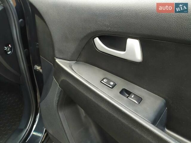 Черный Киа Sportage, объемом двигателя 1.69 л и пробегом 213 тыс. км за 13350 $, фото 37 на Automoto.ua