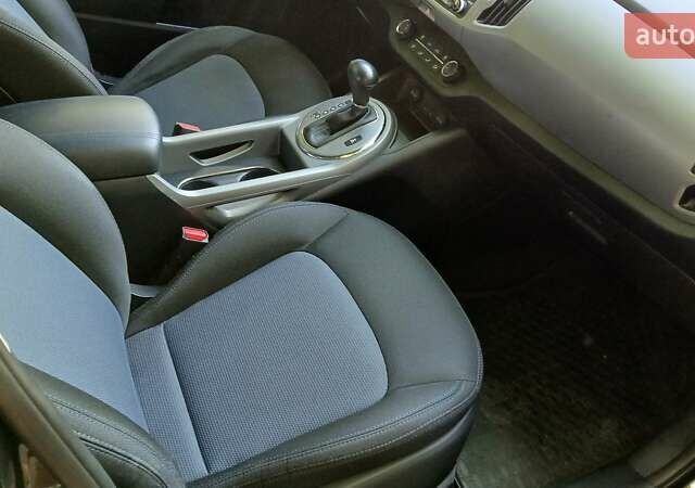 Черный Киа Sportage, объемом двигателя 2.36 л и пробегом 157 тыс. км за 10999 $, фото 6 на Automoto.ua