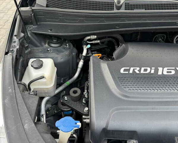 Черный Киа Sportage, объемом двигателя 2 л и пробегом 187 тыс. км за 17499 $, фото 59 на Automoto.ua