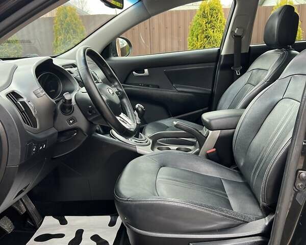 Чорний Кіа Sportage, об'ємом двигуна 0 л та пробігом 197 тис. км за 14950 $, фото 72 на Automoto.ua