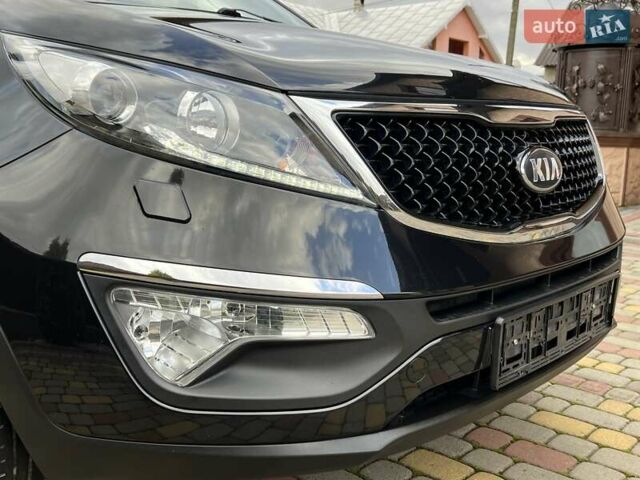 Чорний Кіа Sportage, об'ємом двигуна 0 л та пробігом 197 тис. км за 14950 $, фото 23 на Automoto.ua