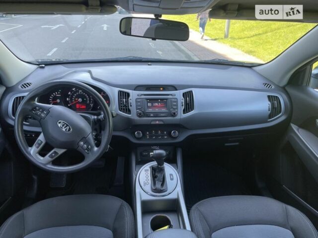 Черный Киа Sportage, объемом двигателя 2.4 л и пробегом 110 тыс. км за 12750 $, фото 2 на Automoto.ua