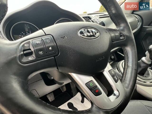 Чорний Кіа Sportage, об'ємом двигуна 0 л та пробігом 197 тис. км за 14950 $, фото 77 на Automoto.ua