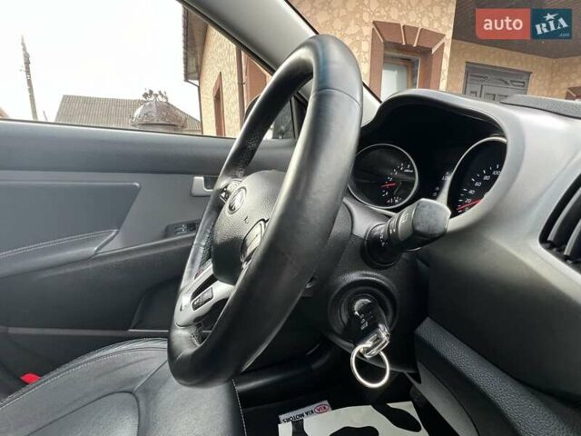 Чорний Кіа Sportage, об'ємом двигуна 0 л та пробігом 197 тис. км за 14950 $, фото 91 на Automoto.ua