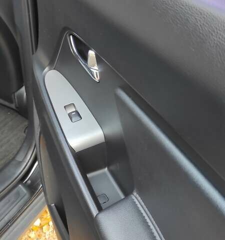 Черный Киа Sportage, объемом двигателя 2 л и пробегом 159 тыс. км за 15600 $, фото 18 на Automoto.ua