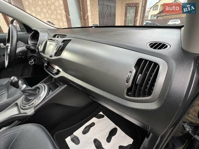 Чорний Кіа Sportage, об'ємом двигуна 0 л та пробігом 197 тис. км за 14950 $, фото 105 на Automoto.ua