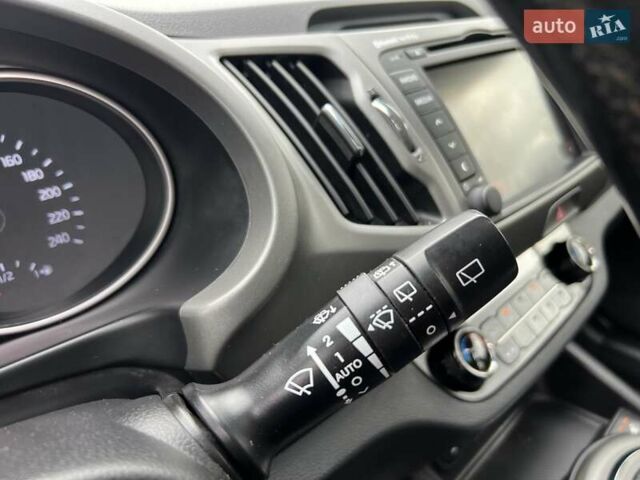 Чорний Кіа Sportage, об'ємом двигуна 0 л та пробігом 197 тис. км за 14950 $, фото 107 на Automoto.ua