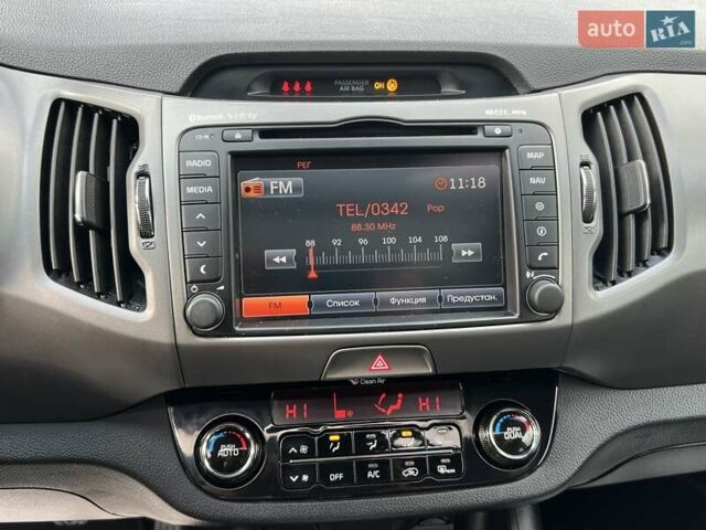 Чорний Кіа Sportage, об'ємом двигуна 0 л та пробігом 197 тис. км за 14950 $, фото 79 на Automoto.ua