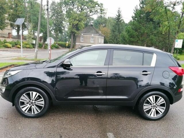 Чорний Кіа Sportage, об'ємом двигуна 2 л та пробігом 137 тис. км за 8500 $, фото 4 на Automoto.ua