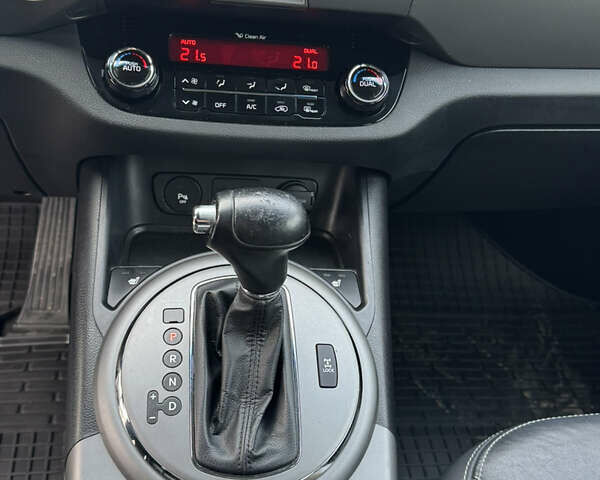 Черный Киа Sportage, объемом двигателя 2 л и пробегом 187 тыс. км за 17499 $, фото 28 на Automoto.ua