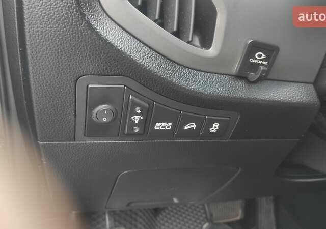 Черный Киа Sportage, объемом двигателя 2 л и пробегом 159 тыс. км за 15600 $, фото 34 на Automoto.ua