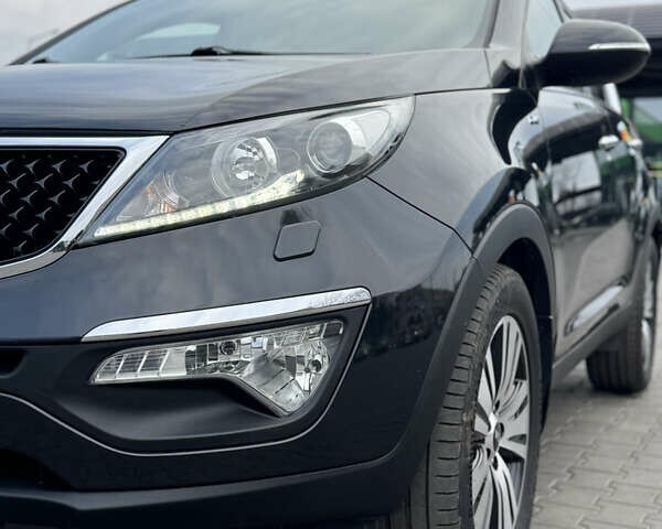 Черный Киа Sportage, объемом двигателя 2 л и пробегом 187 тыс. км за 17499 $, фото 8 на Automoto.ua