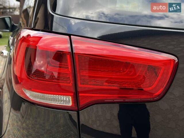 Чорний Кіа Sportage, об'ємом двигуна 0 л та пробігом 197 тис. км за 14950 $, фото 37 на Automoto.ua