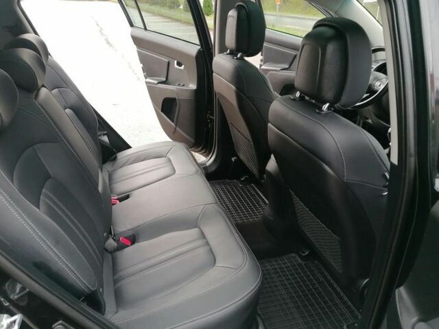 Черный Киа Sportage, объемом двигателя 2 л и пробегом 137 тыс. км за 8500 $, фото 19 на Automoto.ua