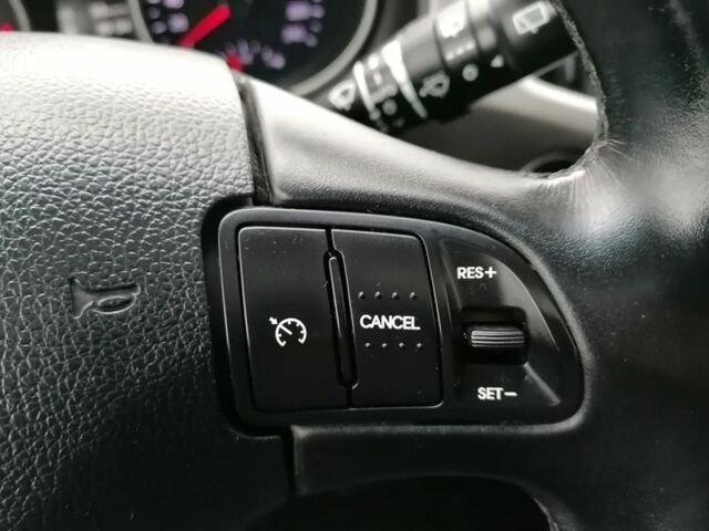 Чорний Кіа Sportage, об'ємом двигуна 2 л та пробігом 137 тис. км за 8500 $, фото 16 на Automoto.ua